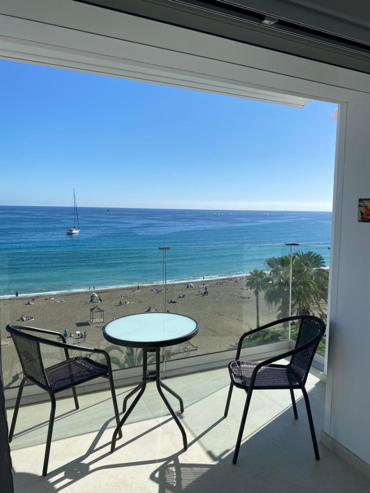 Playa Malagueta Vistas Frontal Al Mar Con Dos Dormitorios Málaga Exterior foto