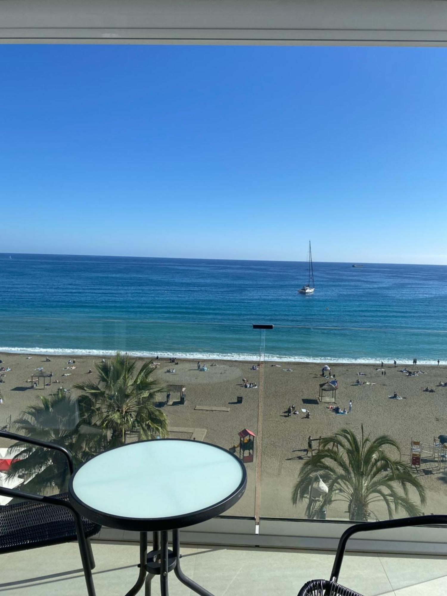 Playa Malagueta Vistas Frontal Al Mar Con Dos Dormitorios Málaga Exterior foto